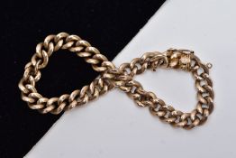 A HOLLOW CURB LINK BRACELET, measuring approximately 210mm in length, fitted to an integral box
