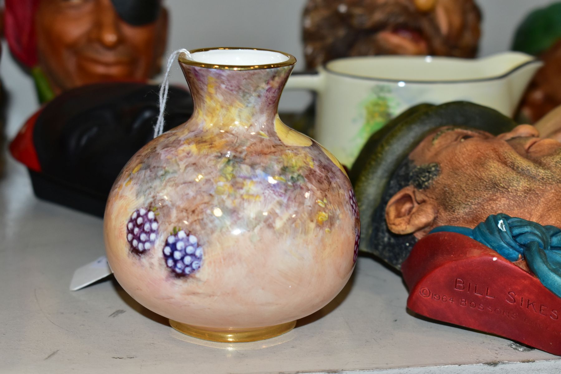 VARIOUS BOSSONS HEAD PLAQUES AND OTHER CERAMICS, to include Dunheved bud vase, handpainted fruit - Image 13 of 13