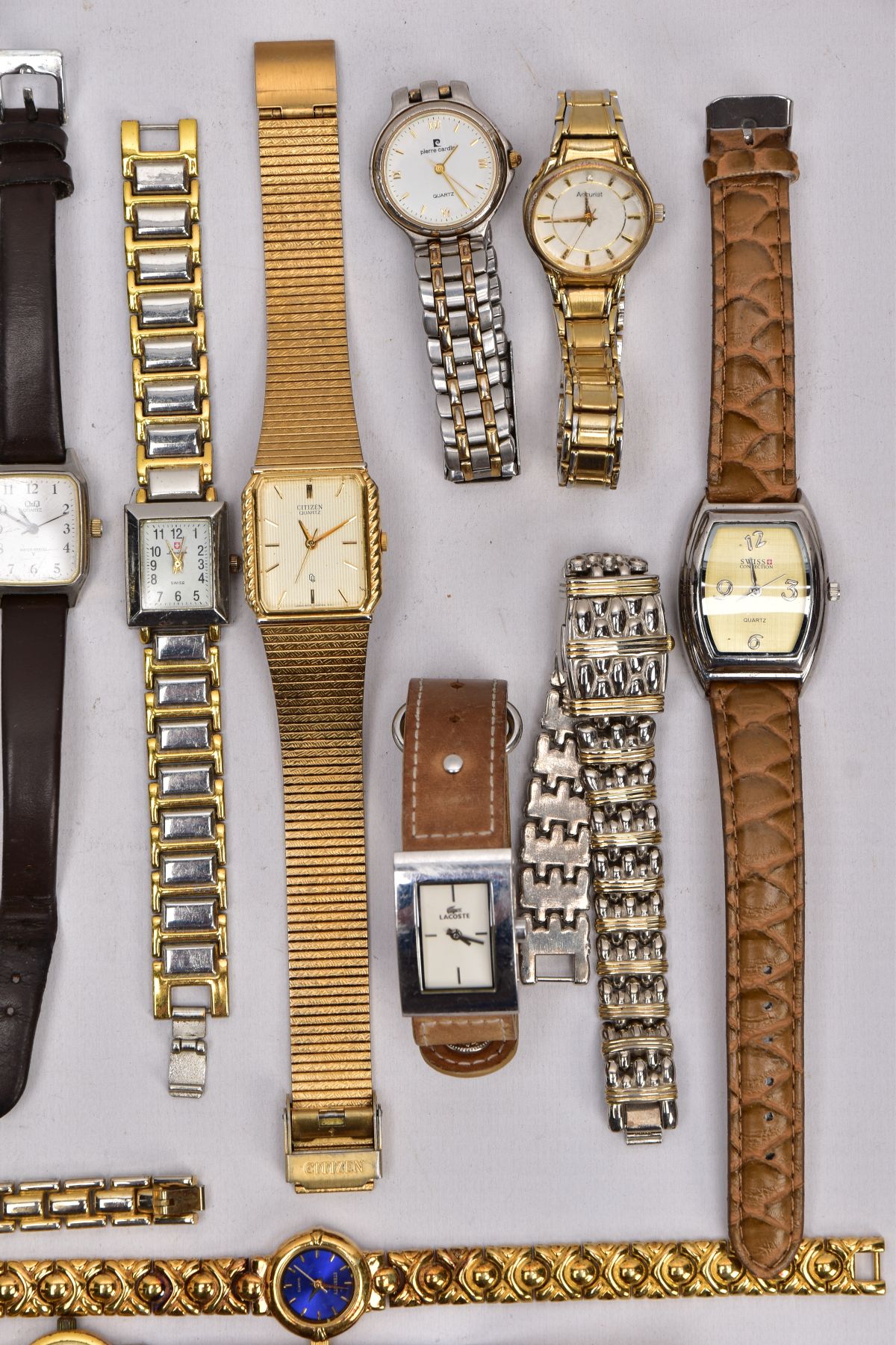 A BAG OF ASSORTED LADIES WRISTWATCHES, twenty watches in total, mostly quartz movements, variety - Image 2 of 8