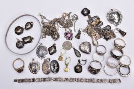 A BAG OF ASSORTED WHITE METAL JEWELLERY, to include twelve rings of various designs, a pair of '