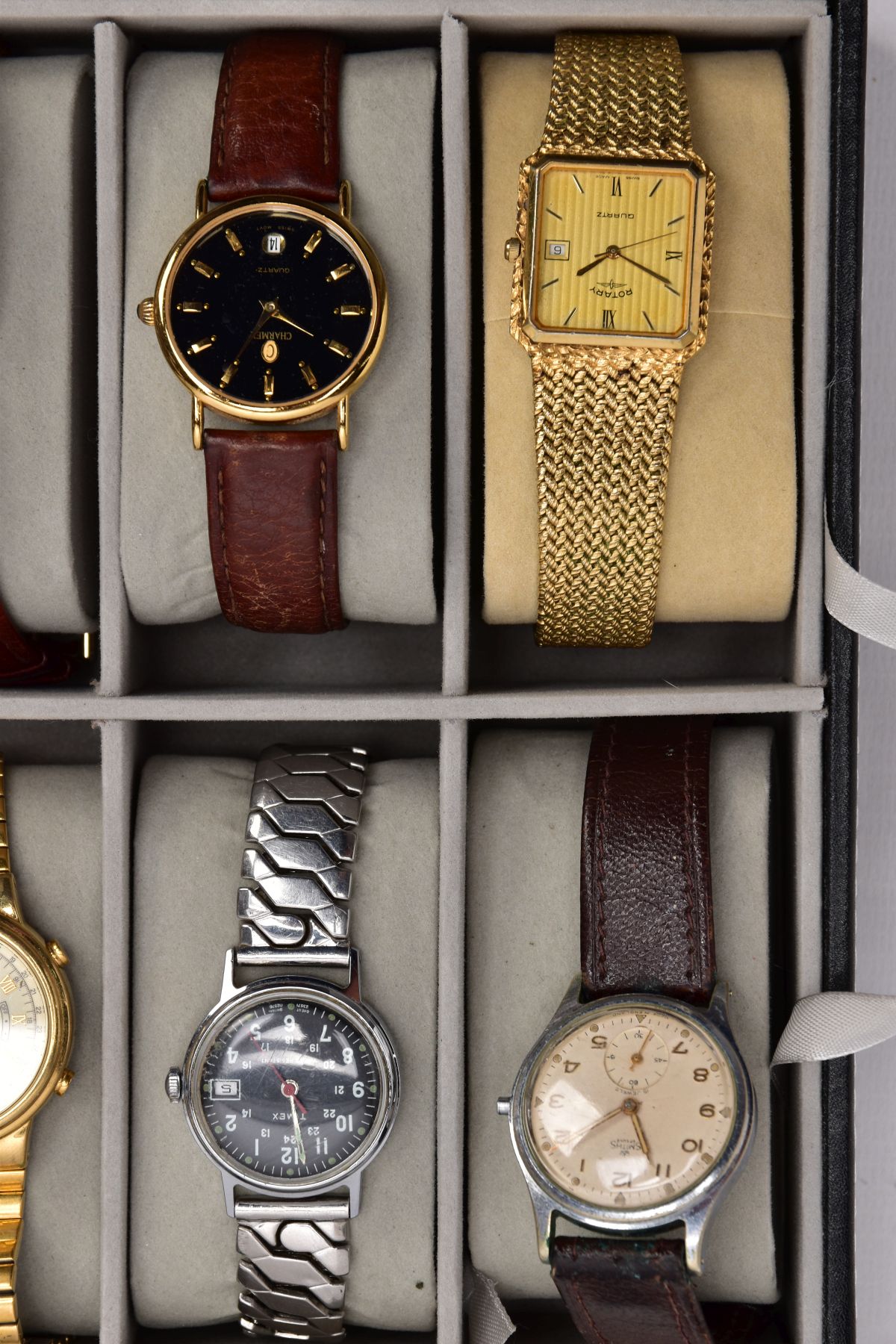 A WATCH DISPLAY CASE OF GENTS WRISTWATCHES, a black and glass panelled watch display case, with - Image 4 of 4