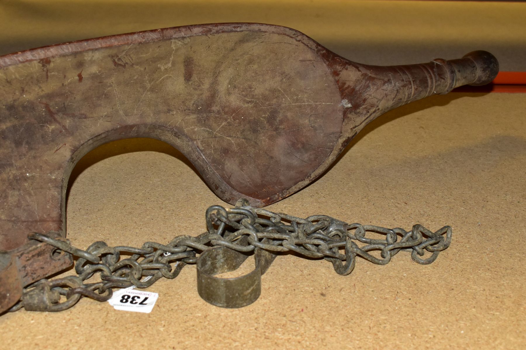 A WOODEN MILK MAID'S YOKE, with original chains and hooks, approximate length 89cm - Image 2 of 3