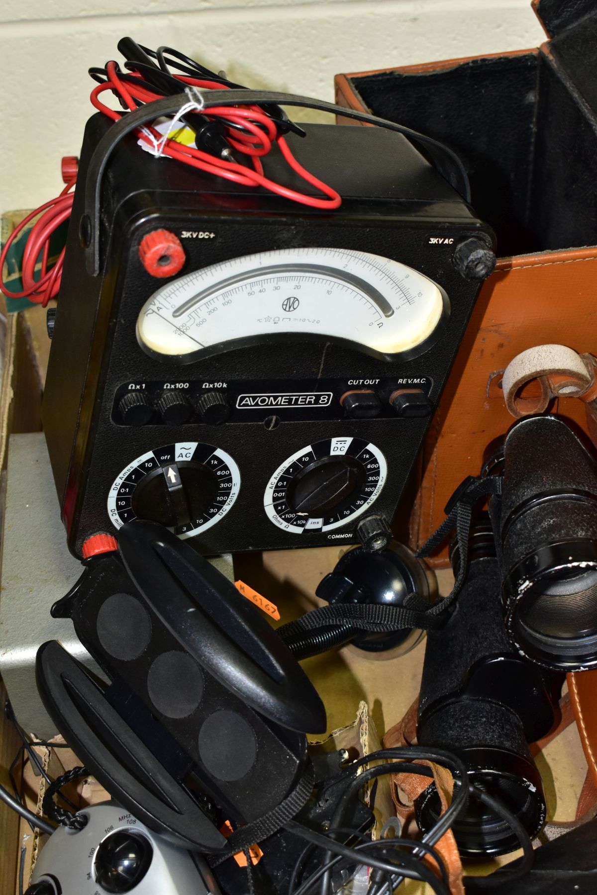 A BOX OF CASED AND LOOSE BINOCULARS, ELECTRICAL METERS, COINS, ETC, including a mid 20th century - Image 7 of 10