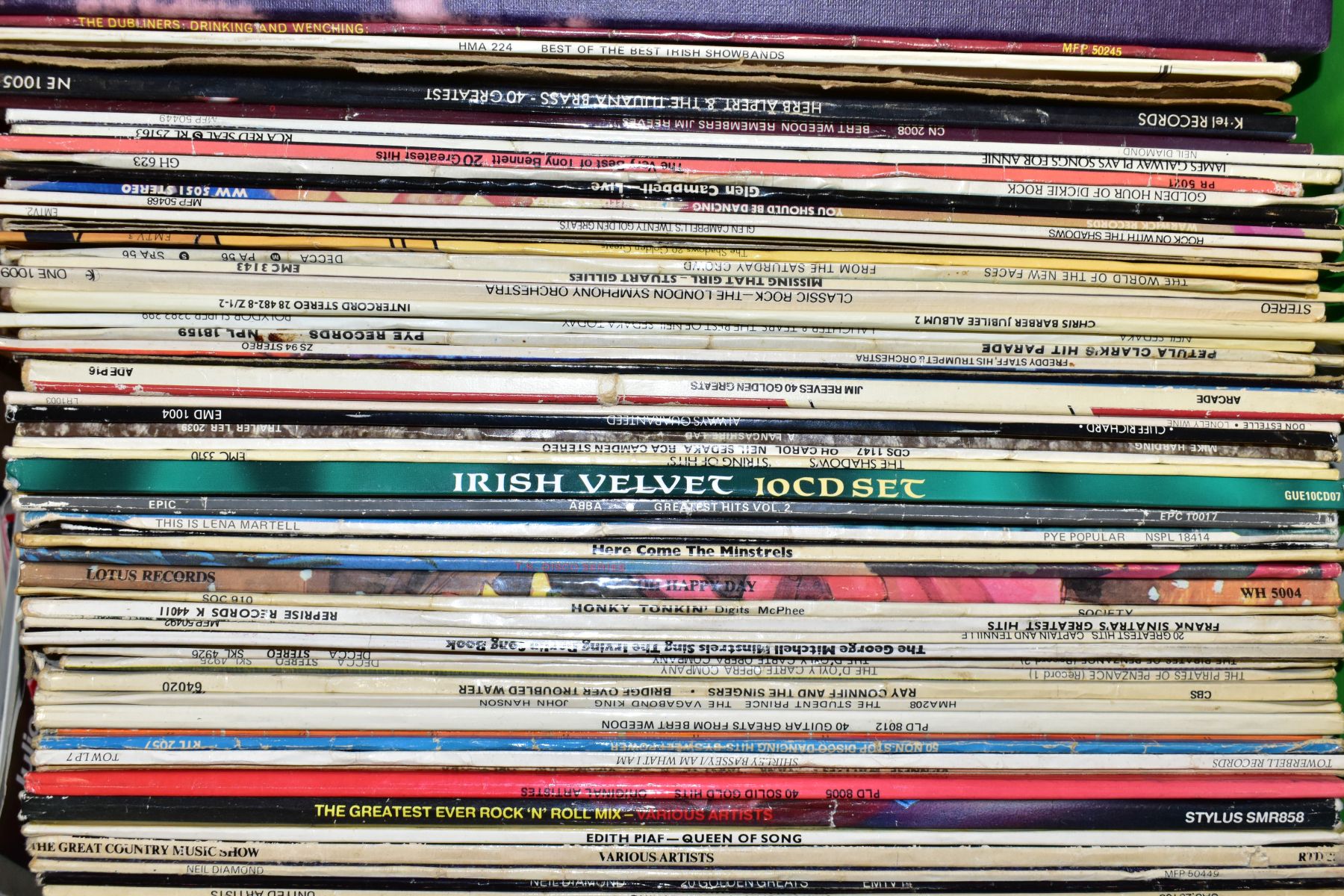 TWO TRAYS CONTAINING OVER ONE HUNDRED AND FIFTY LPS of mostly easy listening music including Shirley - Image 4 of 7