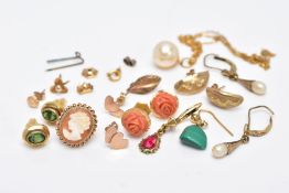 A BAG OF ASSORTED YELLOW METAL JEWELLERY, to include a pair of carved coral flowers fitted to a