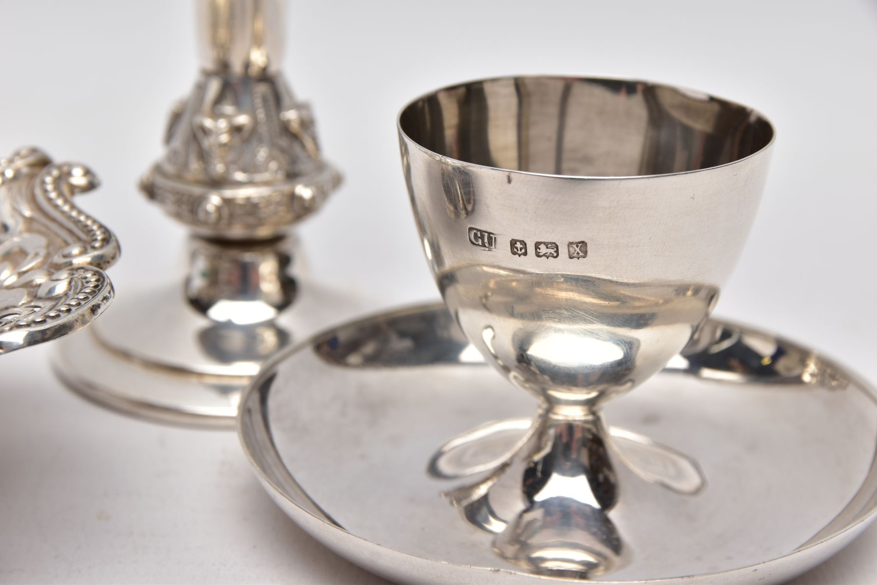 A SILVER EGG CUP, BONBON DISH AND A POSY VASE, the egg cup of a plain polished design fitted on a - Image 3 of 6