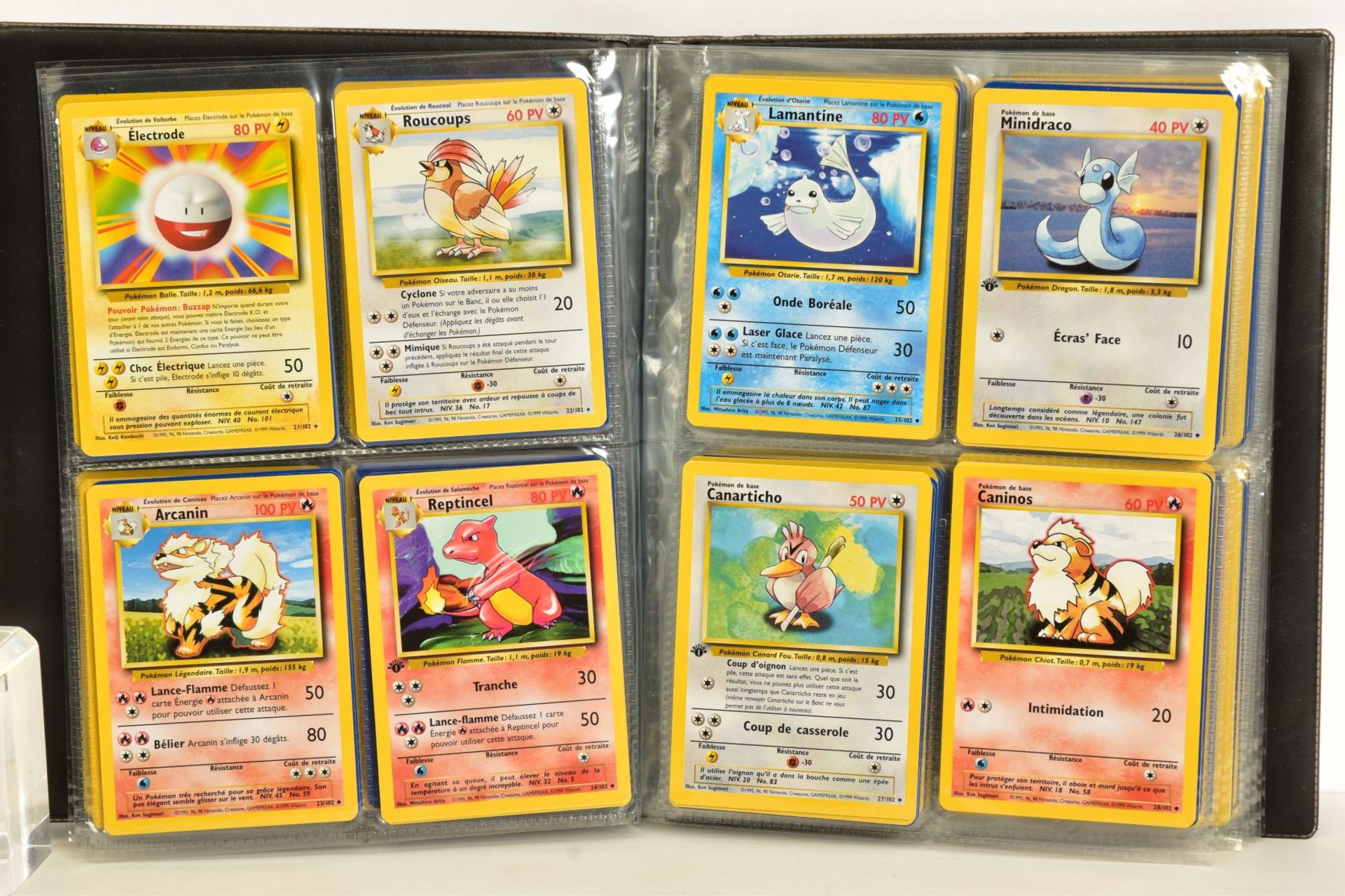 A COMPLETE POKEMON JUNGLE SET & A QUANTITY OF FRENCH POKEMON BASE SET CARDS, both contained in - Image 5 of 24