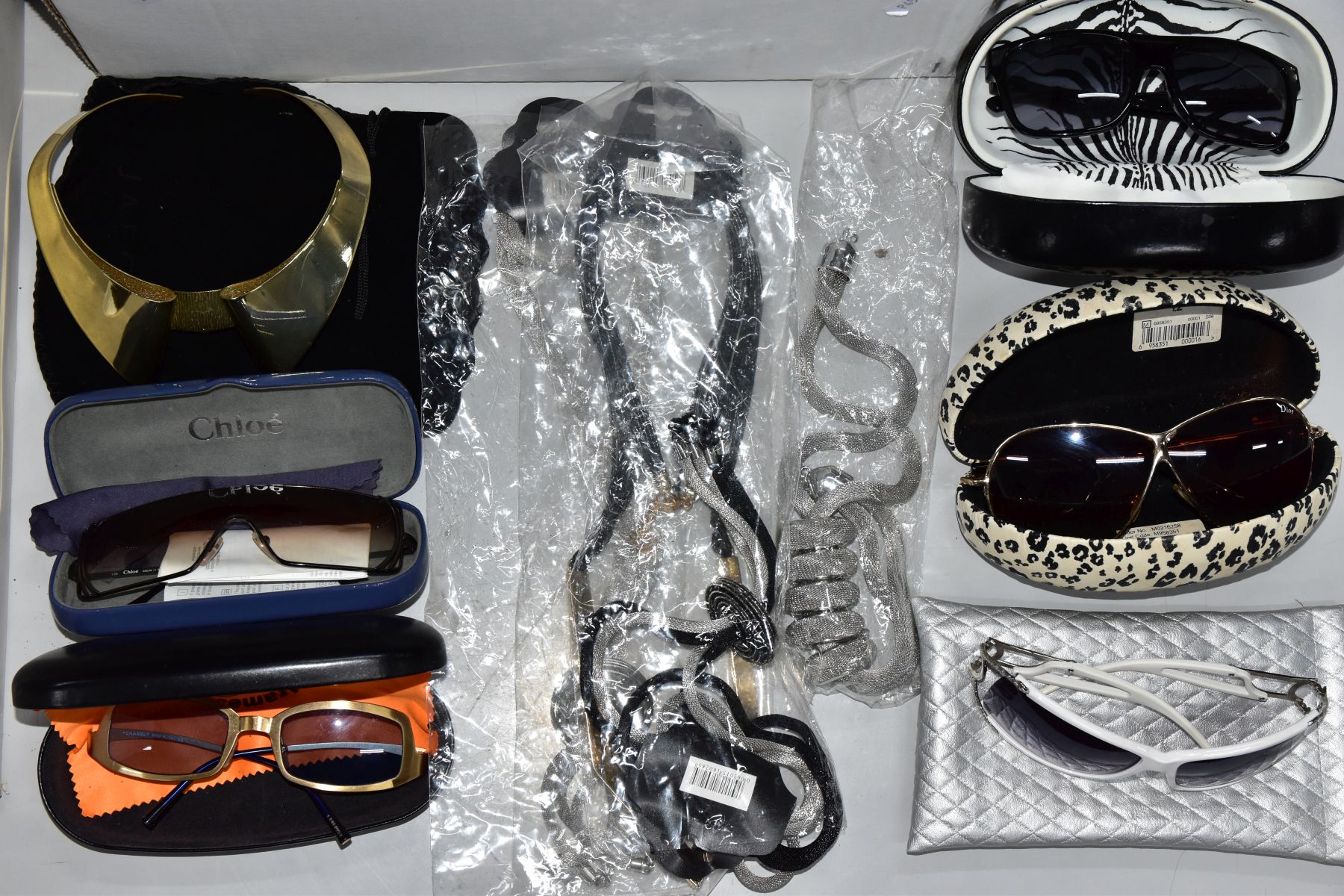 TWO BOXES OF COSTUME JEWELLERY AND SUNGLASSES, to include a box of assorted sunglasses in various - Image 3 of 6