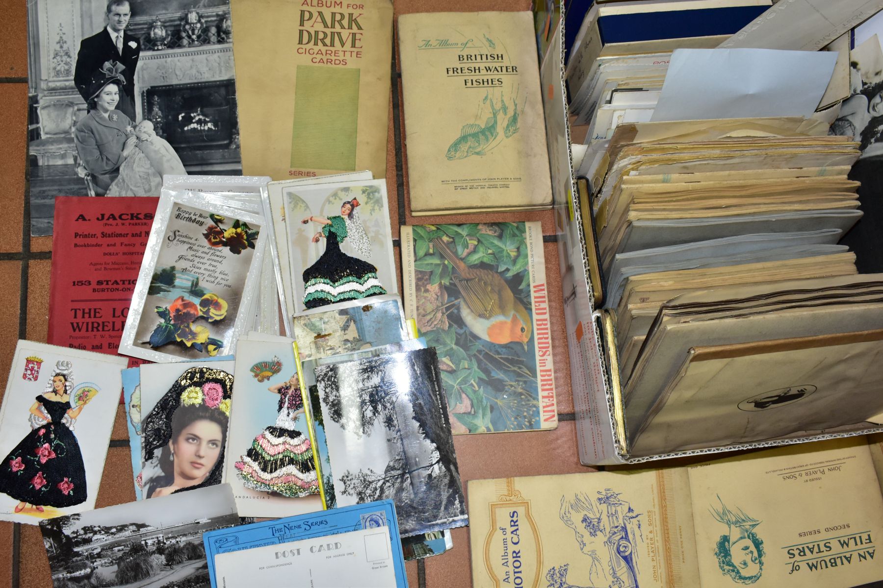 A QUANTITY OF PRINTED EPHEMERA, to include a collection of 1940's film star studio cards, many - Image 2 of 3