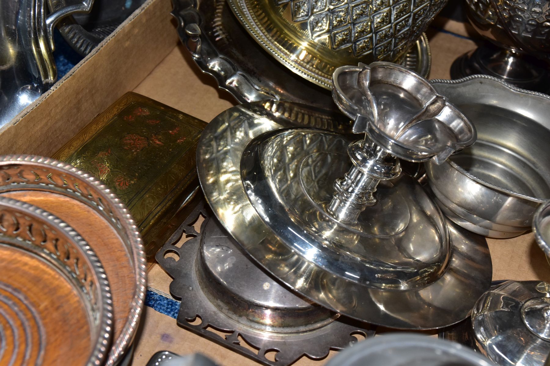 TWO BOXES OF WHITE METAL WARE, to include a box of various sized trays and entree dishes, such as - Image 8 of 9