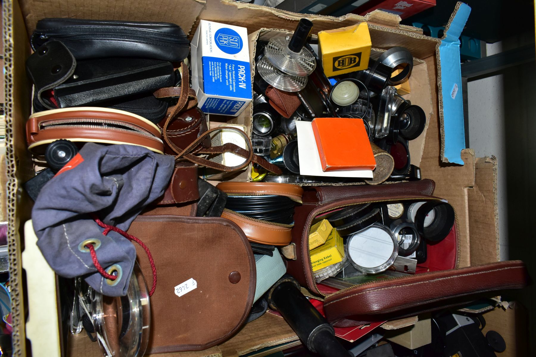 THREE BOXES AND LOOSE SUNDRY ITEMS, to include a cast iron coffee grinder, a quantity of lens hoods, - Image 4 of 5