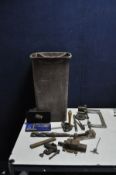 A PLASTIC TUB CONTAINING ENGINEERING TOOLS including a Moore and Wright depth Micrometer, a Record