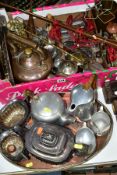 A QUANTITY OF ASSORTED METALWARE, to include Walker & Hall three piece tea set, Picquot ware four