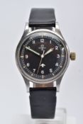 A GENTLEMAN'S STAINLESS STEEL BRITISH MILITARY OMEGA RAF PILOT'S WRISTWATCH, REFERENCE 2777, circa