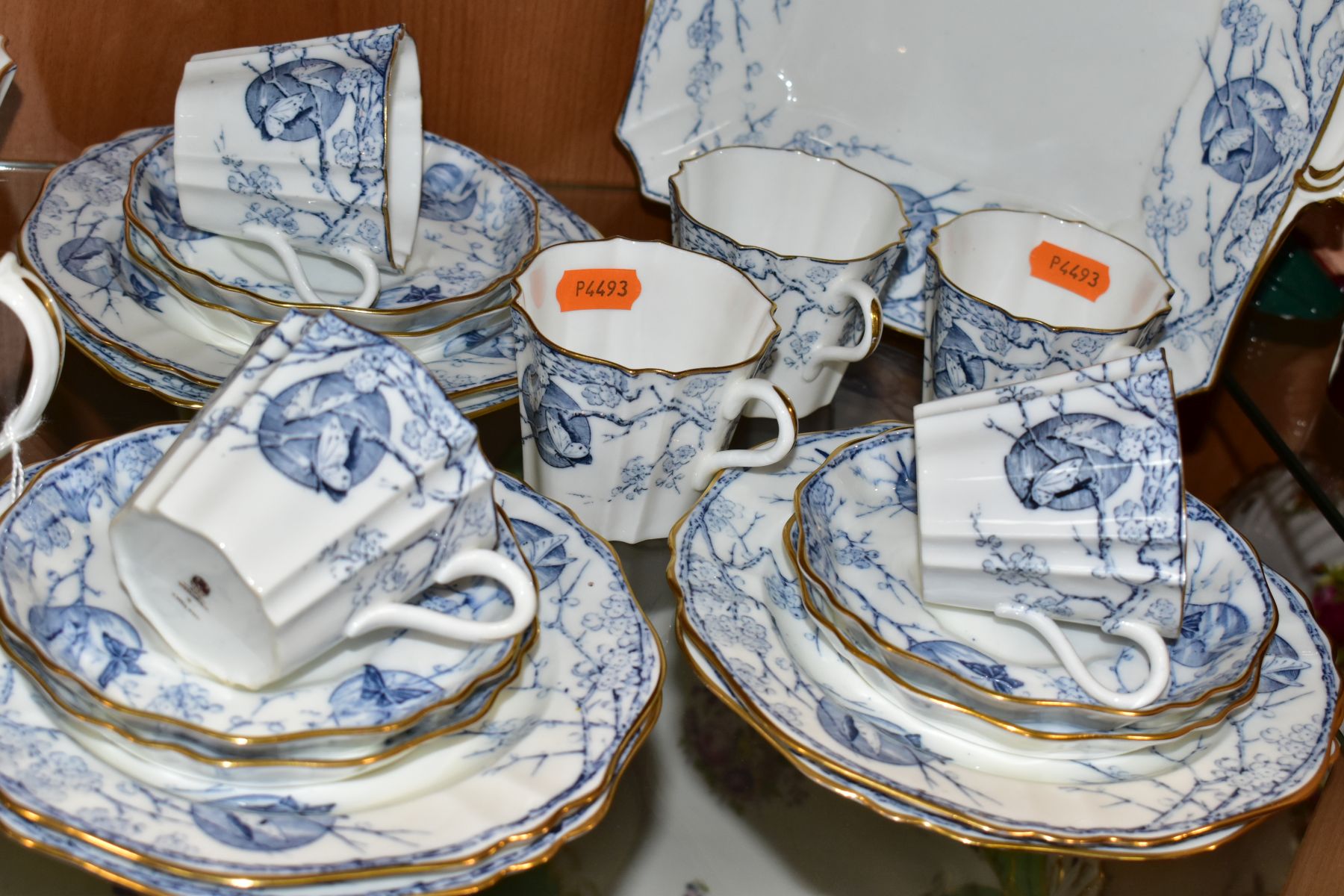 AN EARLY 20TH CENTURY WEDGWOOD BONE CHINA TEA SET, transfer printed with a blue and white - Image 9 of 9