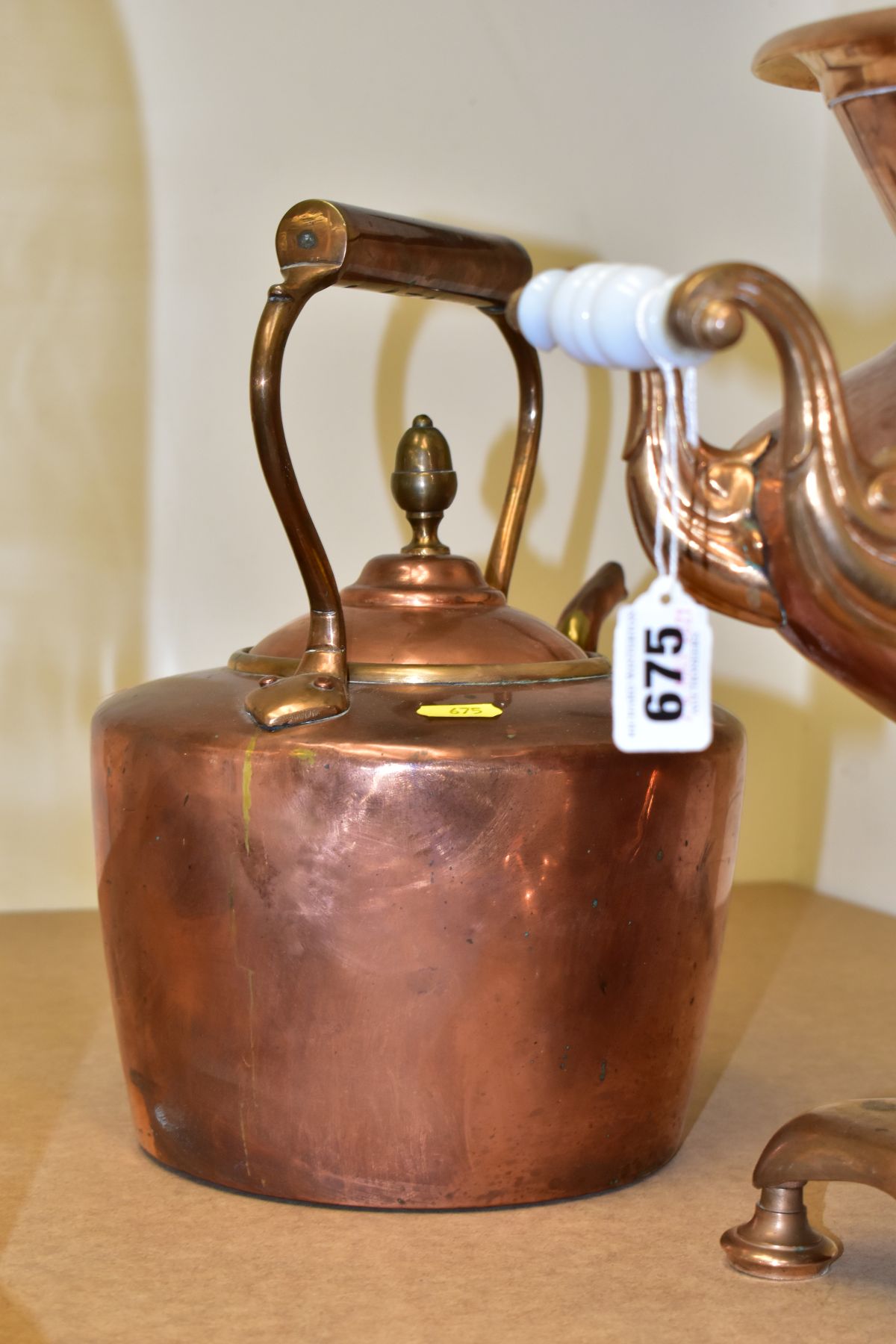 A VICTORIAN STYLE COPPER SAMOVAR, approximate height 48cm, having brass tap (s.d), milk glass - Image 3 of 4