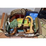 A BOX AND LOOSE OF TREEN, TABLE MATS, COASTERS, etc, including a two division cutlery tray, a Levi's