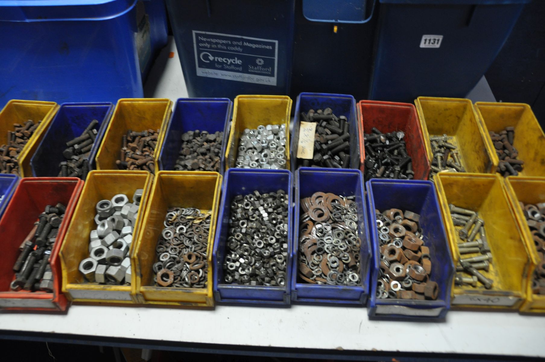 TWO TUBS CONTAINING WORKSHOP STORAGE TRAYS including a large quantity of nuts, bolts and washers - Image 5 of 5