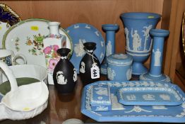 A GROUP OF WEDGWOOD JASPERWARE AND BONE CHINA ITEMS, including Blue Elephant pattern items