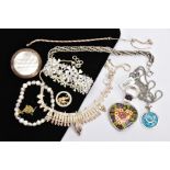 A BAG OF ASSORTED JEWELLERY, to include an AF yellow metal fine curb link chain, missing clasp,