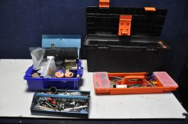 A PLASTIC TOOLBOX AND A METAL TOOLBOX containing tools including a Robin Kew Snap2804, a set of Jaws