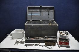 A VINTAGE WOODEN TOOLBOX containing a large quantity of engineering tools including dividers,