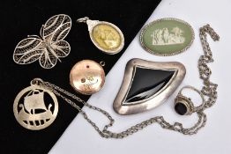 A BAG OF ASSORTED JEWELLERY, to include a gold plated circular locket, with a rose decoration set