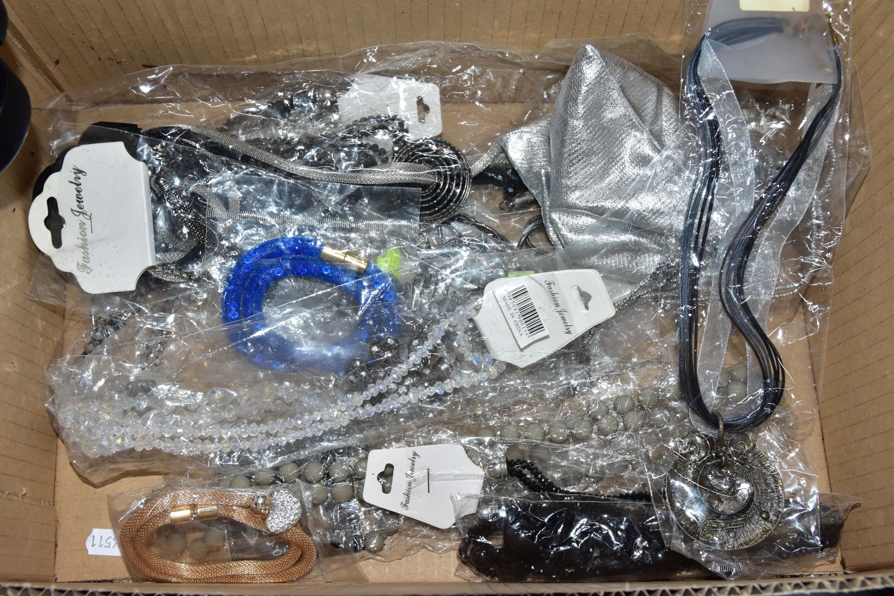 TWO BOXES OF COSTUME JEWELLERY AND SUNGLASSES, to include a box of assorted sunglasses in various - Image 6 of 6