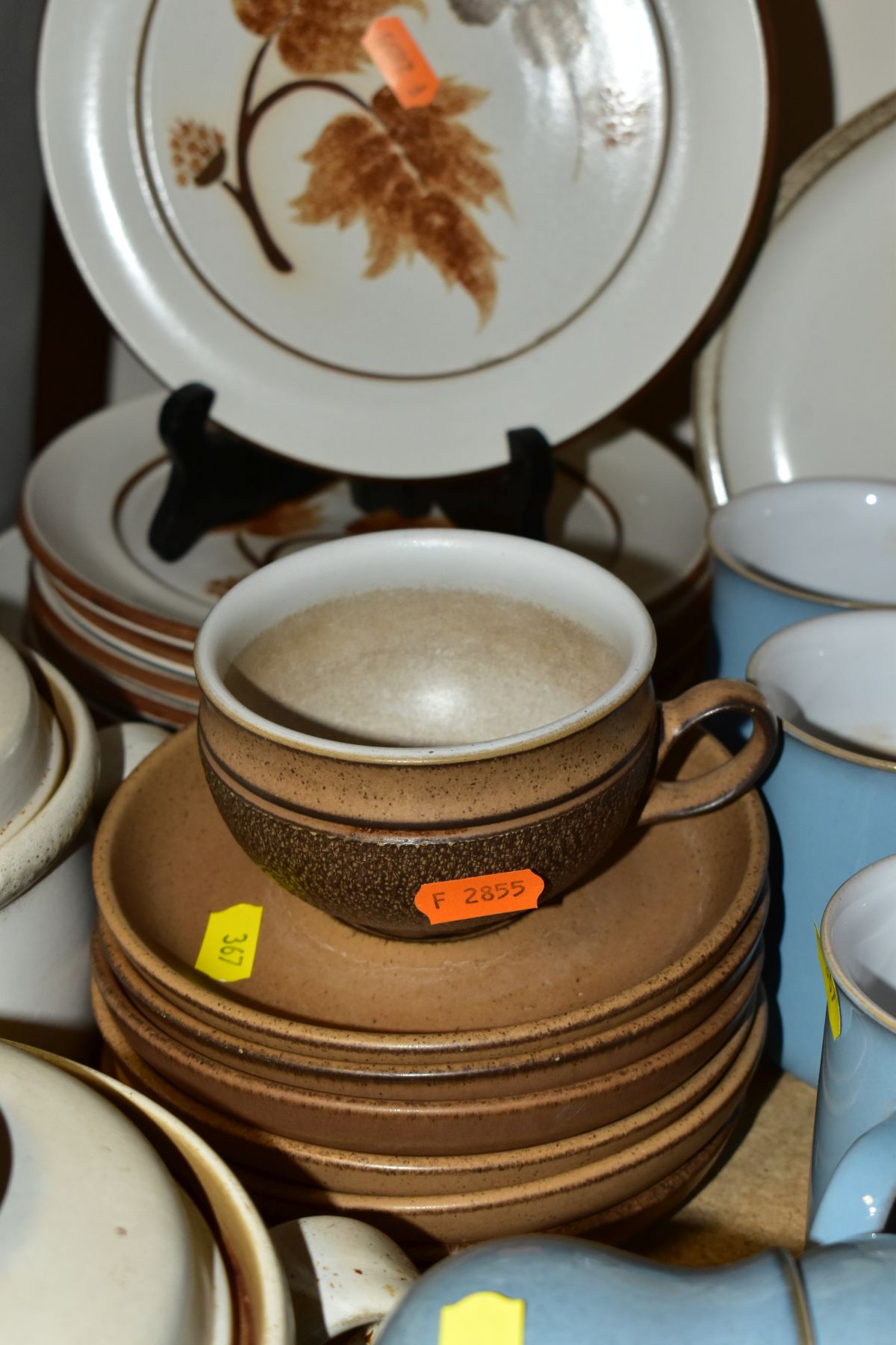 A GROUP OF ASSORTED DENBY DINNER AND TEAWARES AND INCLUDES SECONDS, Cotswold pattern: one tea cup, - Image 5 of 7