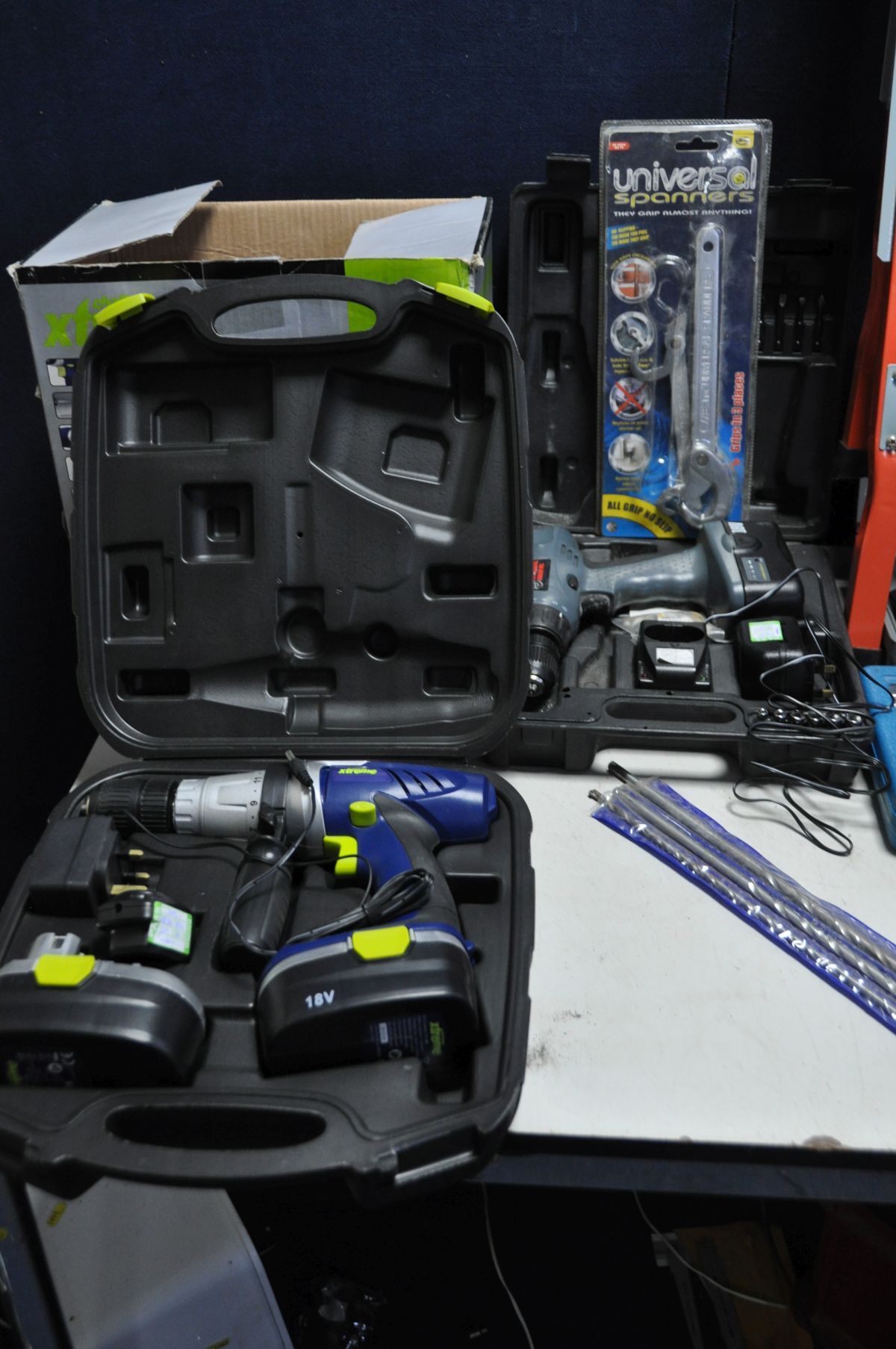 A COLLECTION OF POWER TOOLS including a B&Q circular Saw, a Challenge Xtreme 18V drill set, a - Image 2 of 5