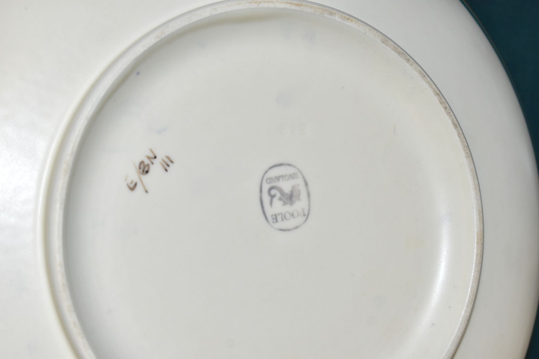 A SMALL GROUP OF POOLE POTTERY, comprising of Traditional ware 1950's/60's backstamp, low bowl, - Image 8 of 9