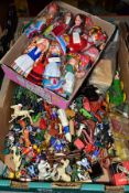 A QUANTITY OF ASSORTED PLASTIC FIGURES AND ANIMALS, ETC, to include Timpo soldiers and knights (