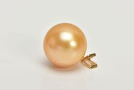 A CULTURED PEARL PENDANT, a single large gold tone cultured pearl, measuring approximately 13.9mm,