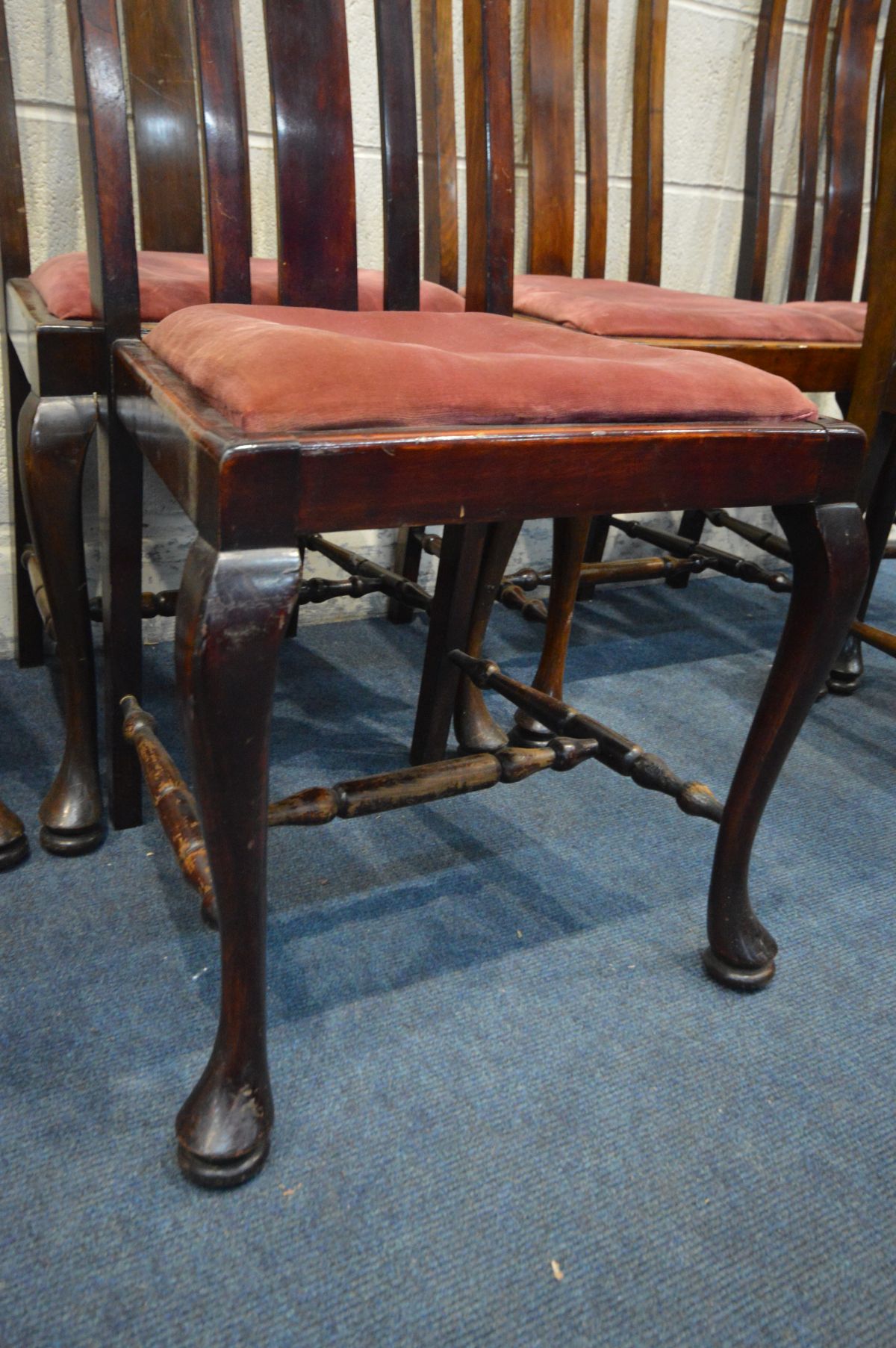 A SET OF EIGHT EARLY 20TH CENTURY STAINED BEECH DINING CHAIRS, with pierced quatrefoil to central - Image 4 of 4