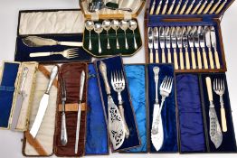 A BOX OF CASED CUTLERY SETS AND A CANTEEN OF CUTLERY, to include six cased sets of cutleries such as