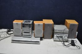 A SONY DHC-MD333 HI FI with Mini Disc player (untested) Tape, FM radio two matching speakers, a Sony