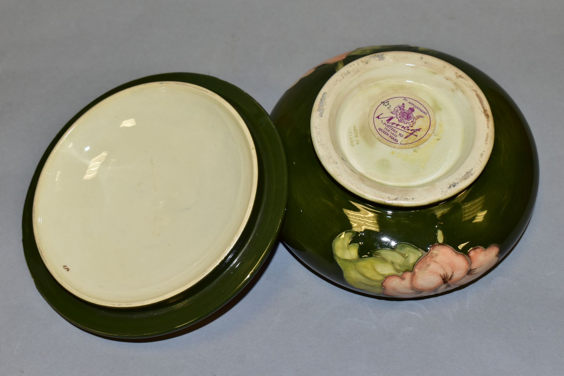 A MOORCROFT POTTERY COVERED POWDER BOWL, Hibiscus pattern on green ground, impressed backstamp and - Image 4 of 4