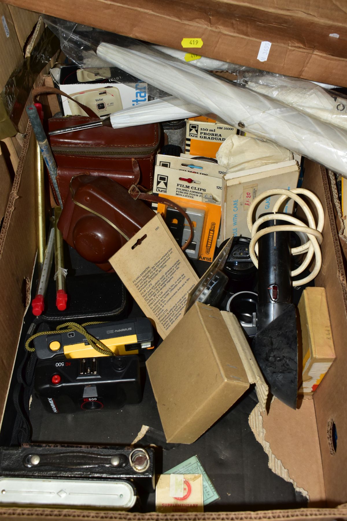 FIVE BOXES OF ASSORTED PHOTOGRAPHIC EQUIPMENT AND ACCESSORIES, etc, including a boxed Photax Solar - Image 5 of 9