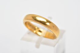 A 22CT GOLD BAND RING, the plain D shape ring, with 22ct gold hallmark, ring size L, approximate