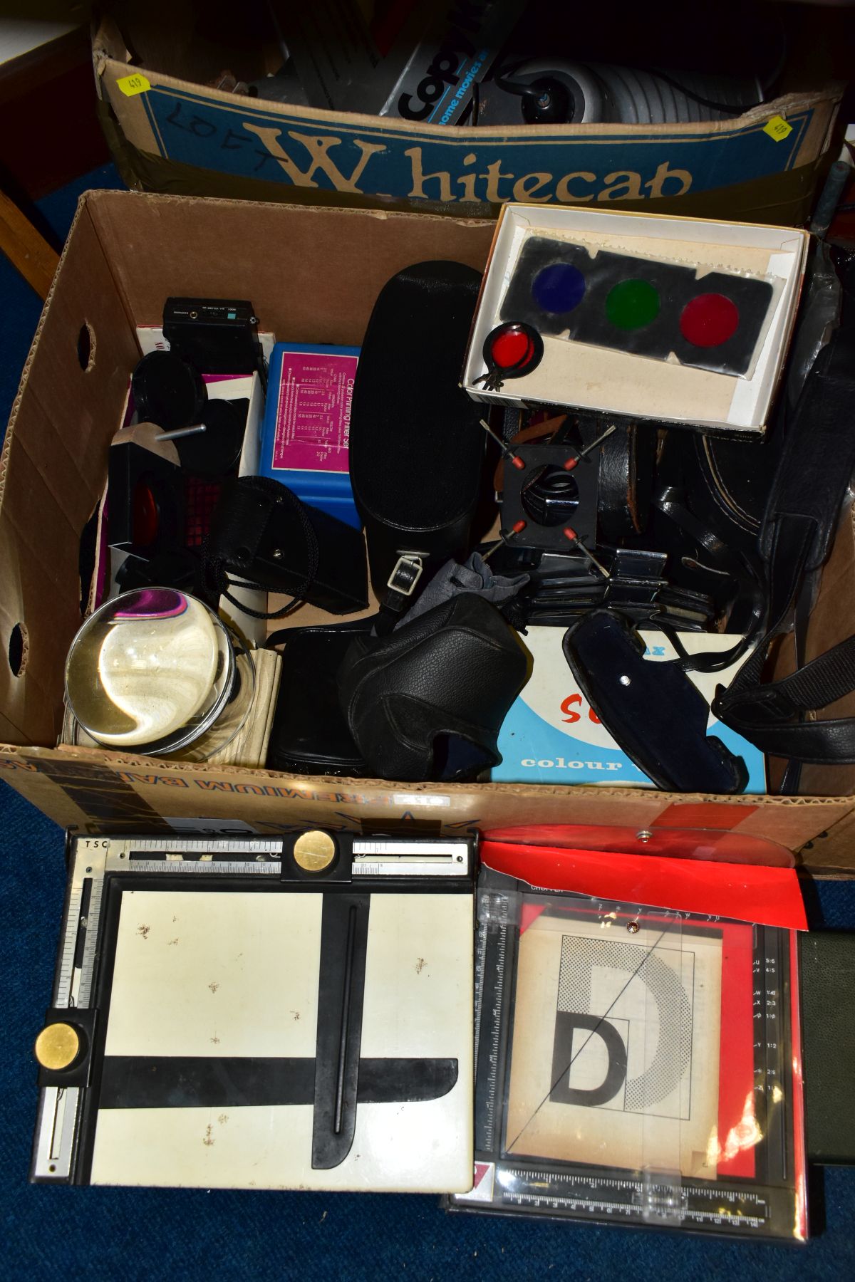 FIVE BOXES OF ASSORTED PHOTOGRAPHIC EQUIPMENT AND ACCESSORIES, etc, including a boxed Photax Solar - Image 9 of 9