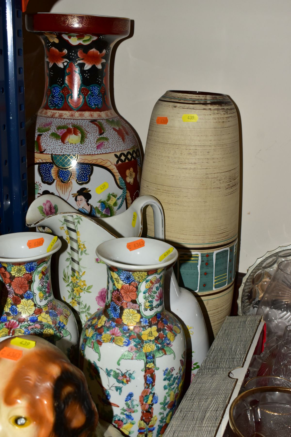 FIVE BOXES AND LOOSE CERAMICS, GLASSWARE AND METALWARES, etc, including two sets of four Royal - Image 6 of 13