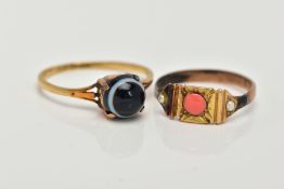 TWO YELLOW METAL GEM SET RINGS, to include an agate cabochon ring, trifurcated shoulders, stamped '