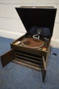 AN EARLY 20TH CENTURY OAK HMV MODEL 103 TABLE TOP GRAMOPHONE (missing one handle to door, in working