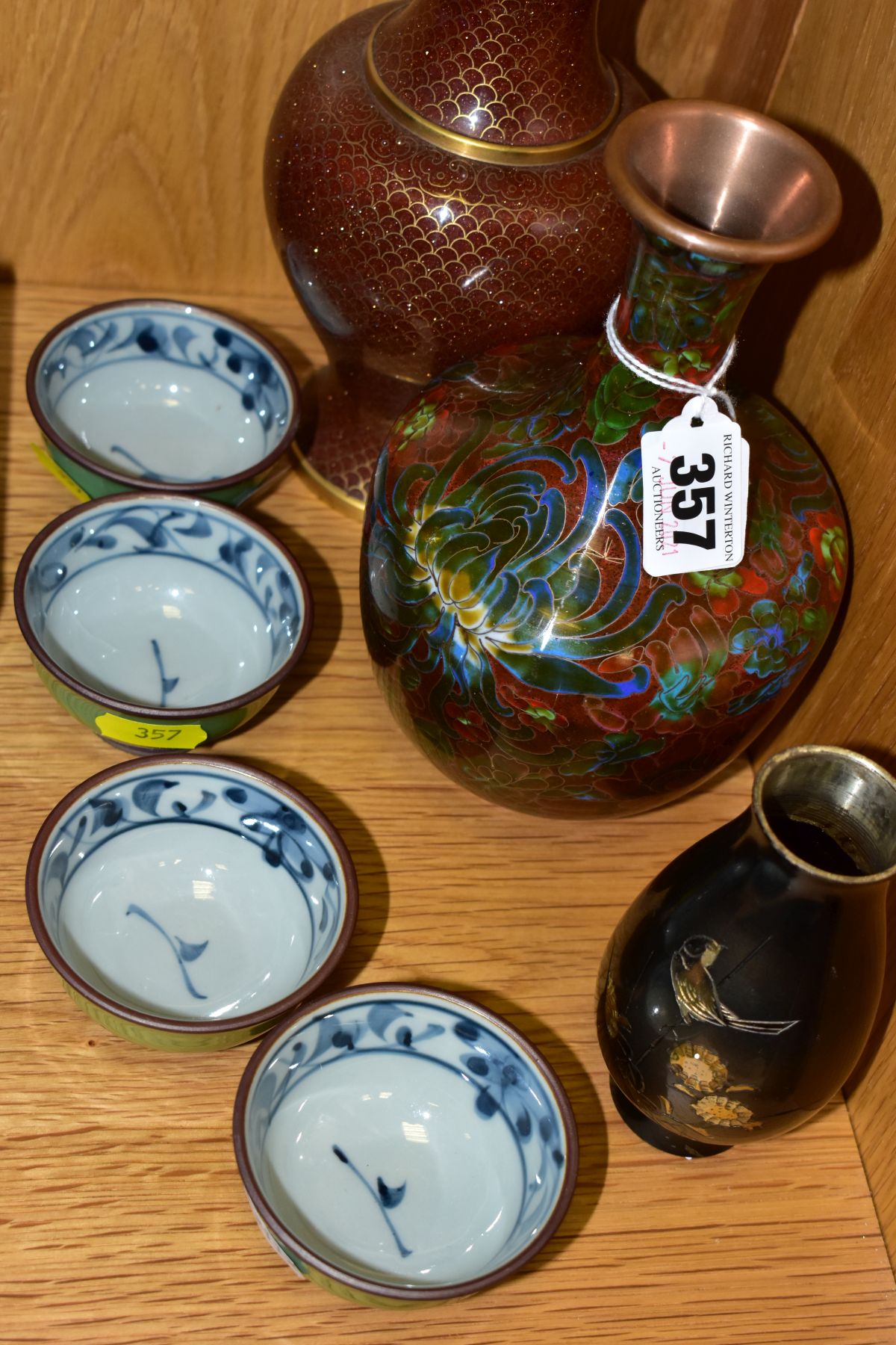 A SMALL GROUP OF MODERN ORIENTAL CLOISONNE, CERAMICS, ETC, including a Cloisonne baluster vase - Image 3 of 9