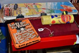 A BOXED MERIT 'SAN REMO' ROULETTE SET, No.6376, boxed House Martin Backgammon set, boxed battery