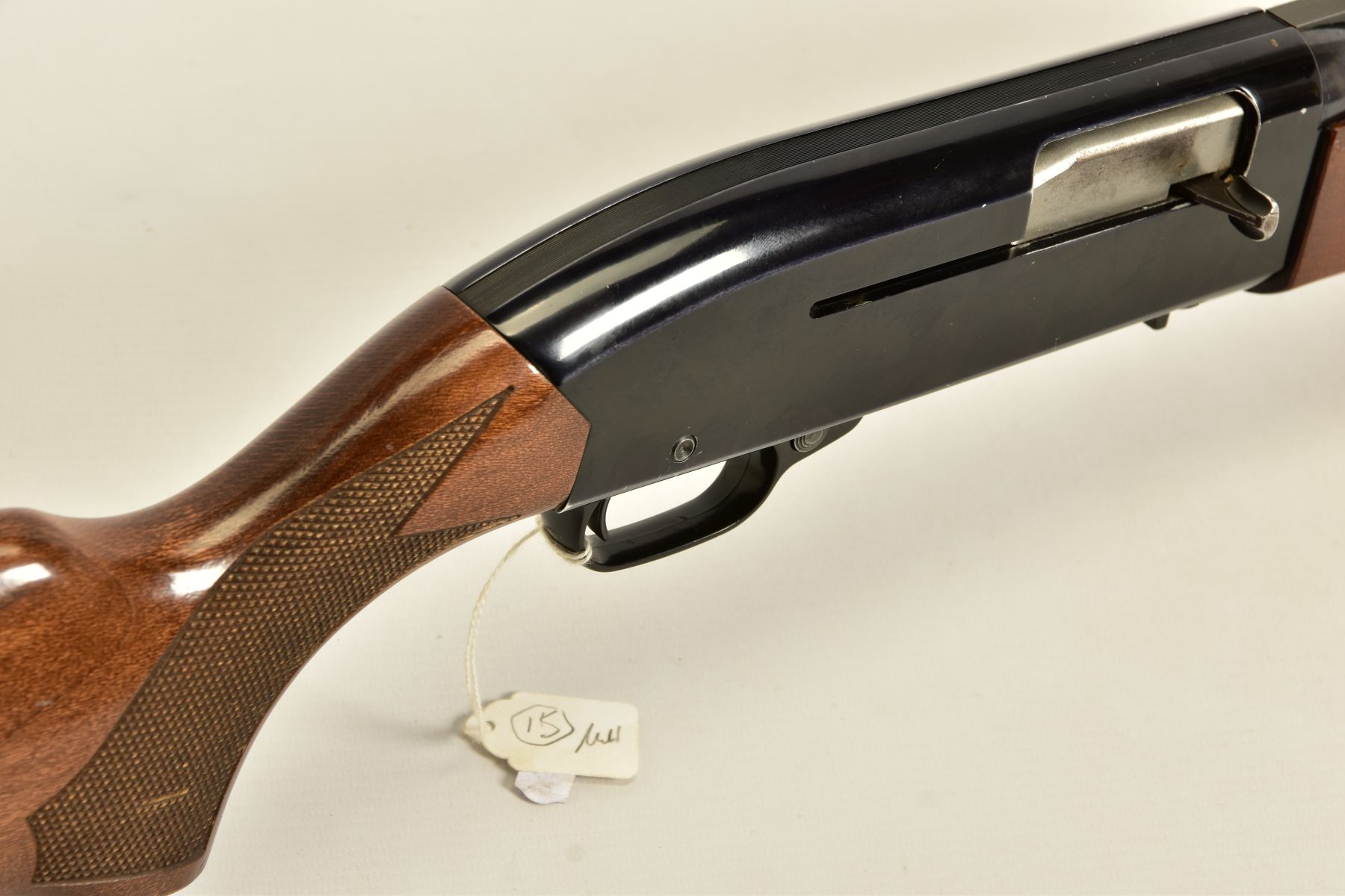A 12 BORE 2¾'' CHAMBERED WINCHESTER RANGER MODEL 140 SINGLE BARREL SEMI AUTOMATIC, fitted with a - Image 10 of 15