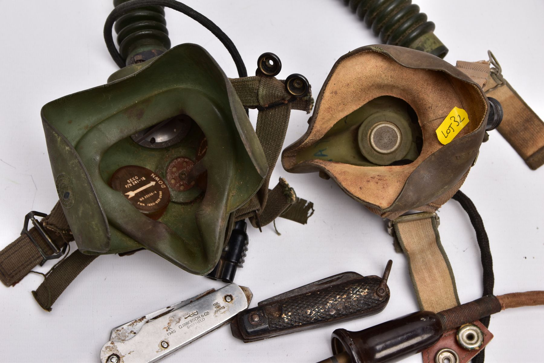 A WWII ERA USA FLYING HELMET IN BEIGE CANVAS WITH ATTACHED RADIO COMMUNICATION LEAD, the cap is by - Image 7 of 13