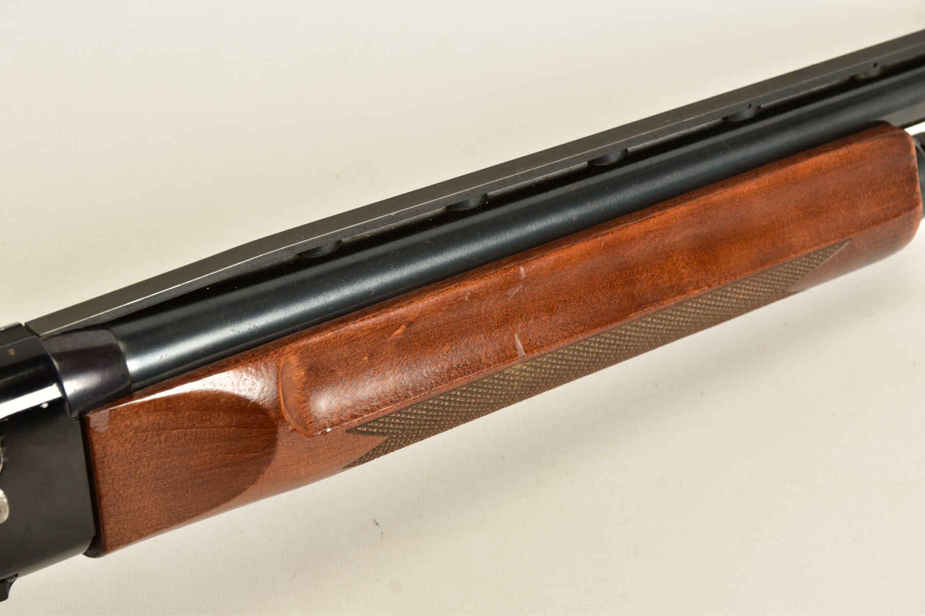 A 12 BORE 2¾'' CHAMBERED WINCHESTER RANGER MODEL 140 SINGLE BARREL SEMI AUTOMATIC, fitted with a - Image 9 of 15