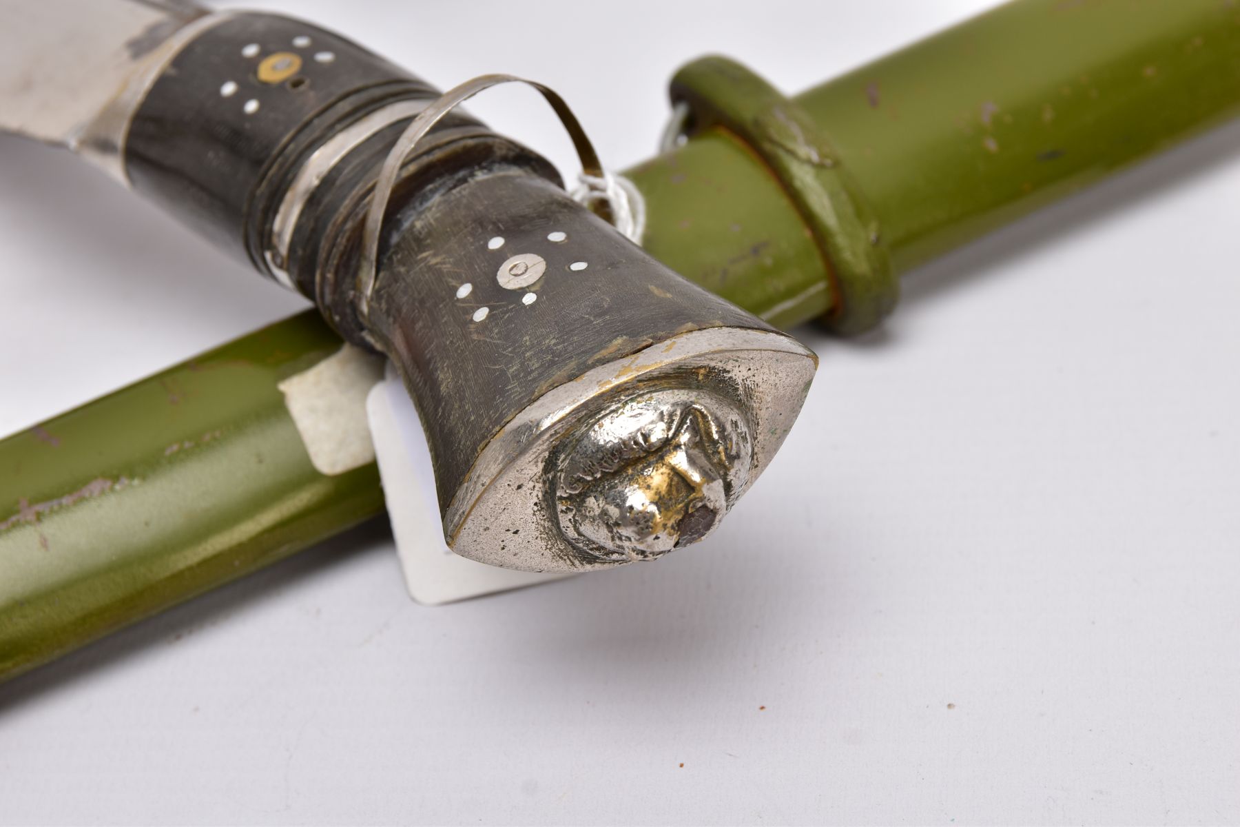 A CHINESE? POST WWII PATTERN MILITARY SWORD AND GREEN PAINTED METAL SCABBARD, the blade is - Image 7 of 13