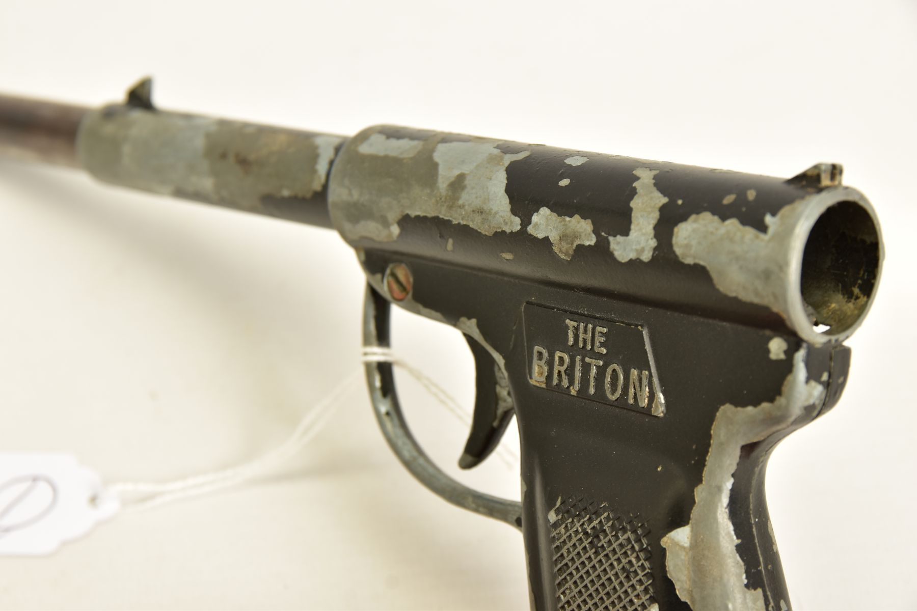 A .177'' GAT TYPE AIR PISTOL marked Briton, it's japanned surfaces have lost a considerable amount - Image 6 of 7